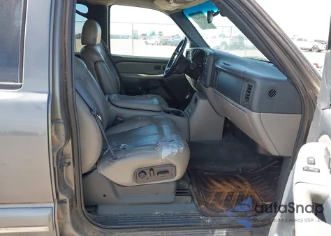 2000 Chevrolet Tahoe All New Lt from USA, damaged, VIN 1GNEK13T1YJ198726